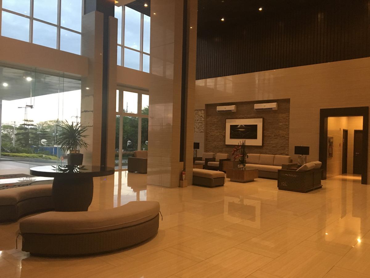 Breezy Wind 19Twentysix Lägenhet Tagaytay City Exteriör bild